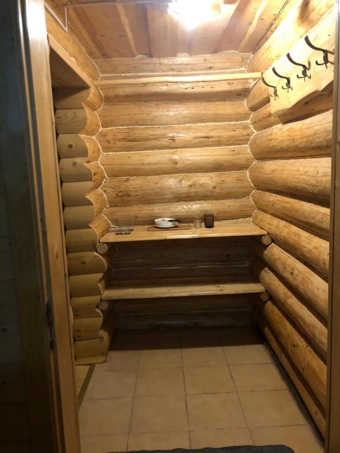 Круассан Ξενοδοχείο Μπούκοβελ Εξωτερικό φωτογραφία