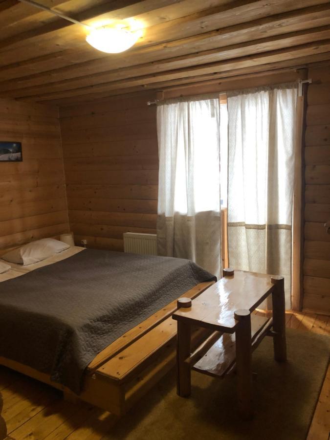 Круассан Ξενοδοχείο Μπούκοβελ Εξωτερικό φωτογραφία